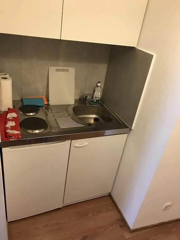 Lovely Flat Vienna Center Apartment